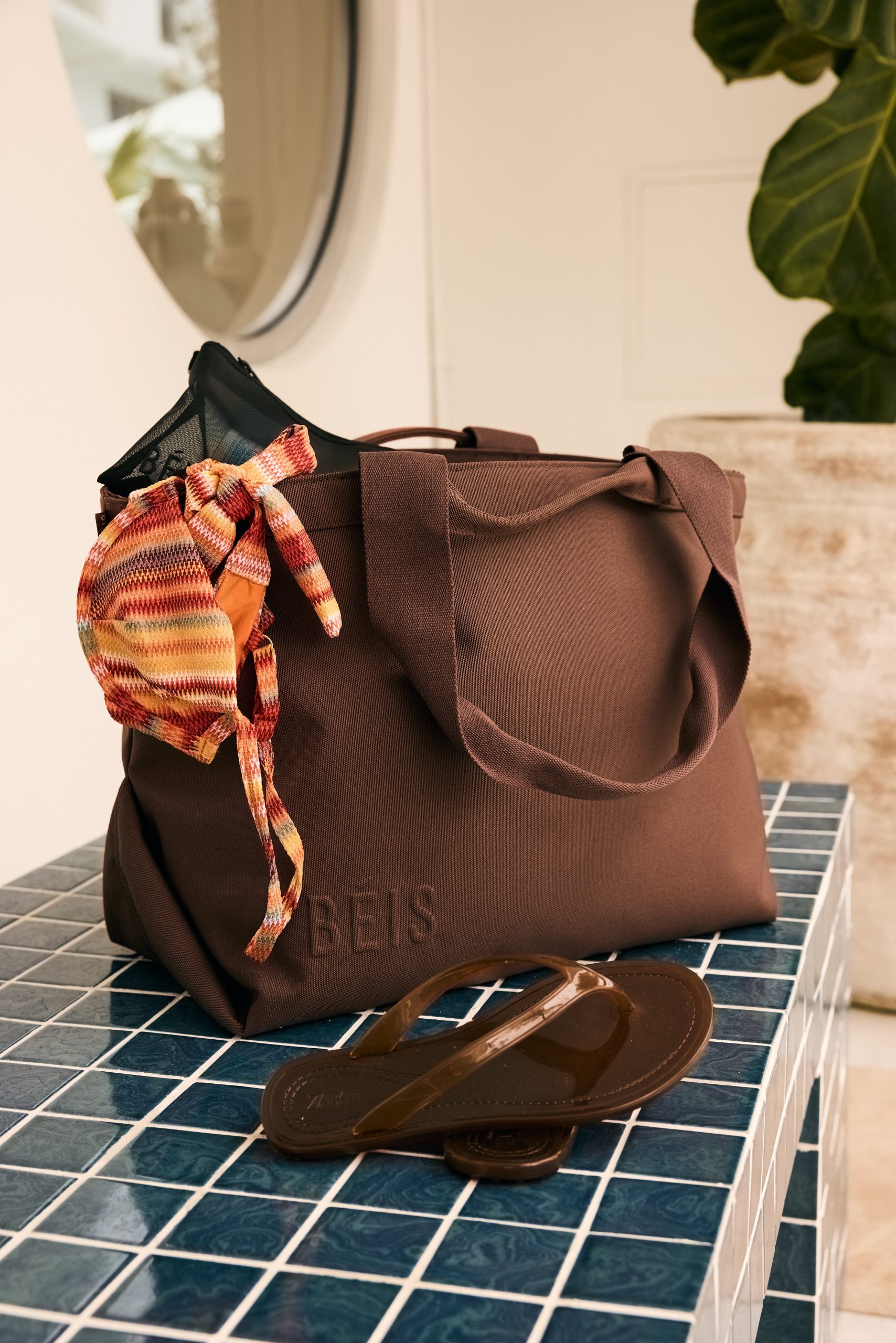 The Travel Tote in Maple - Image 3