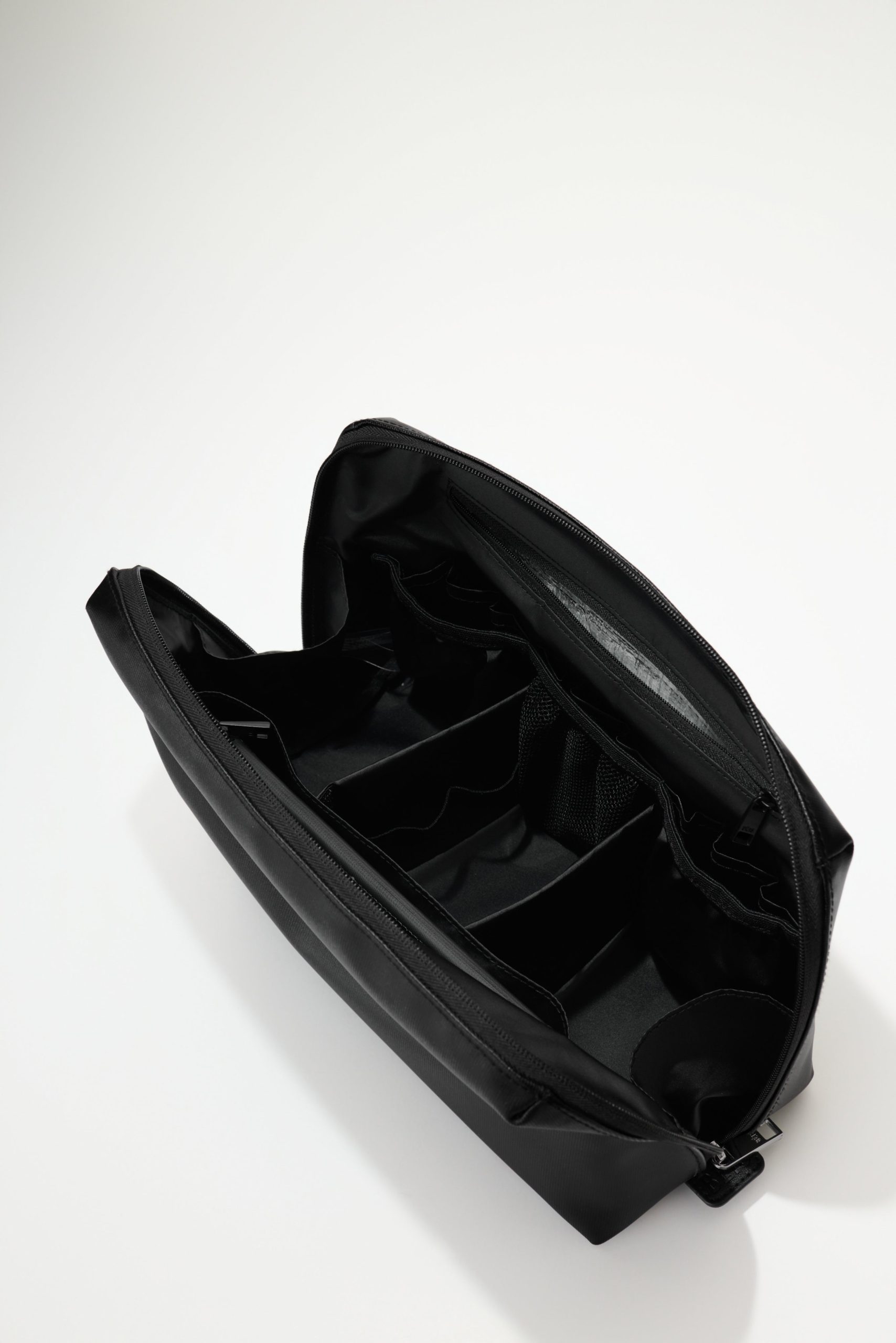 The Large Cosmetic Pouch in Black - Image 2