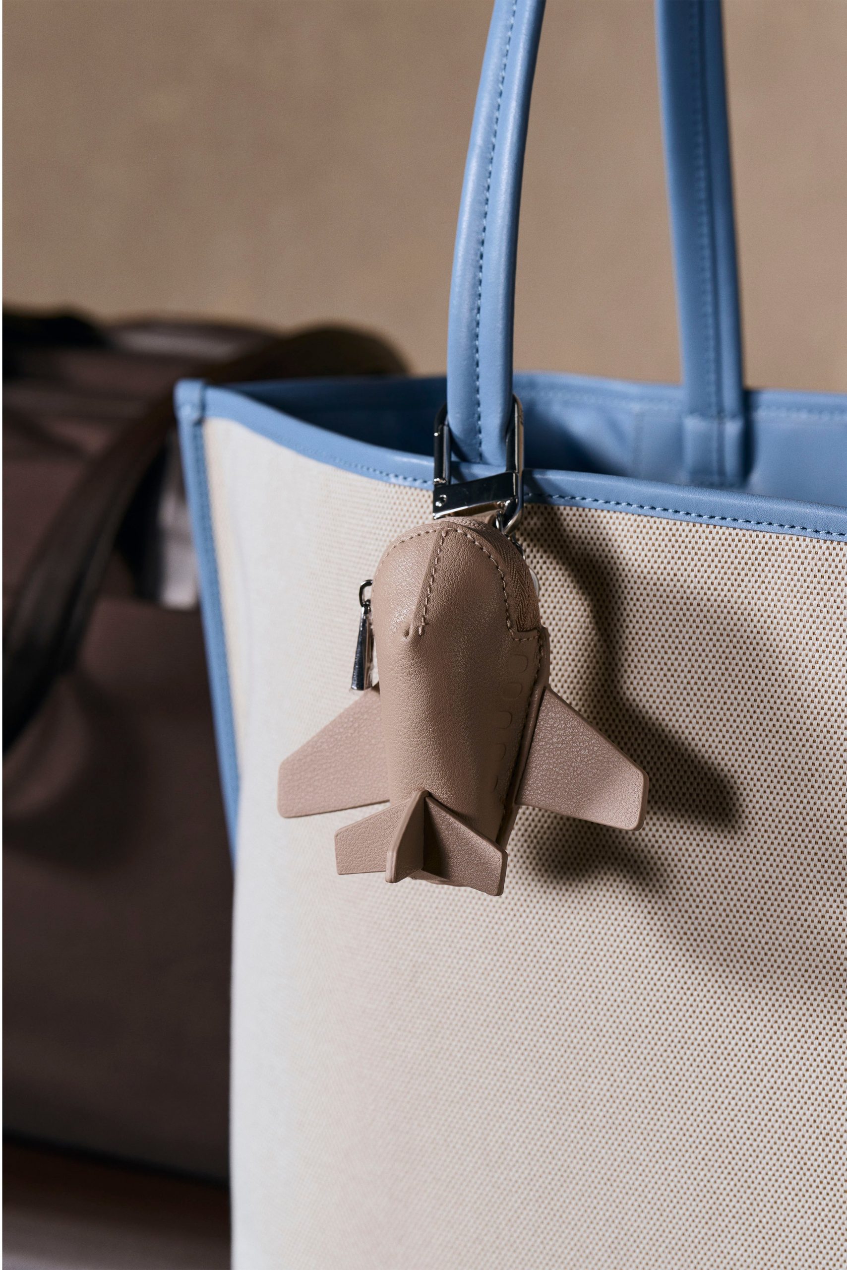 The Airplane Charm in Beige - Image 4