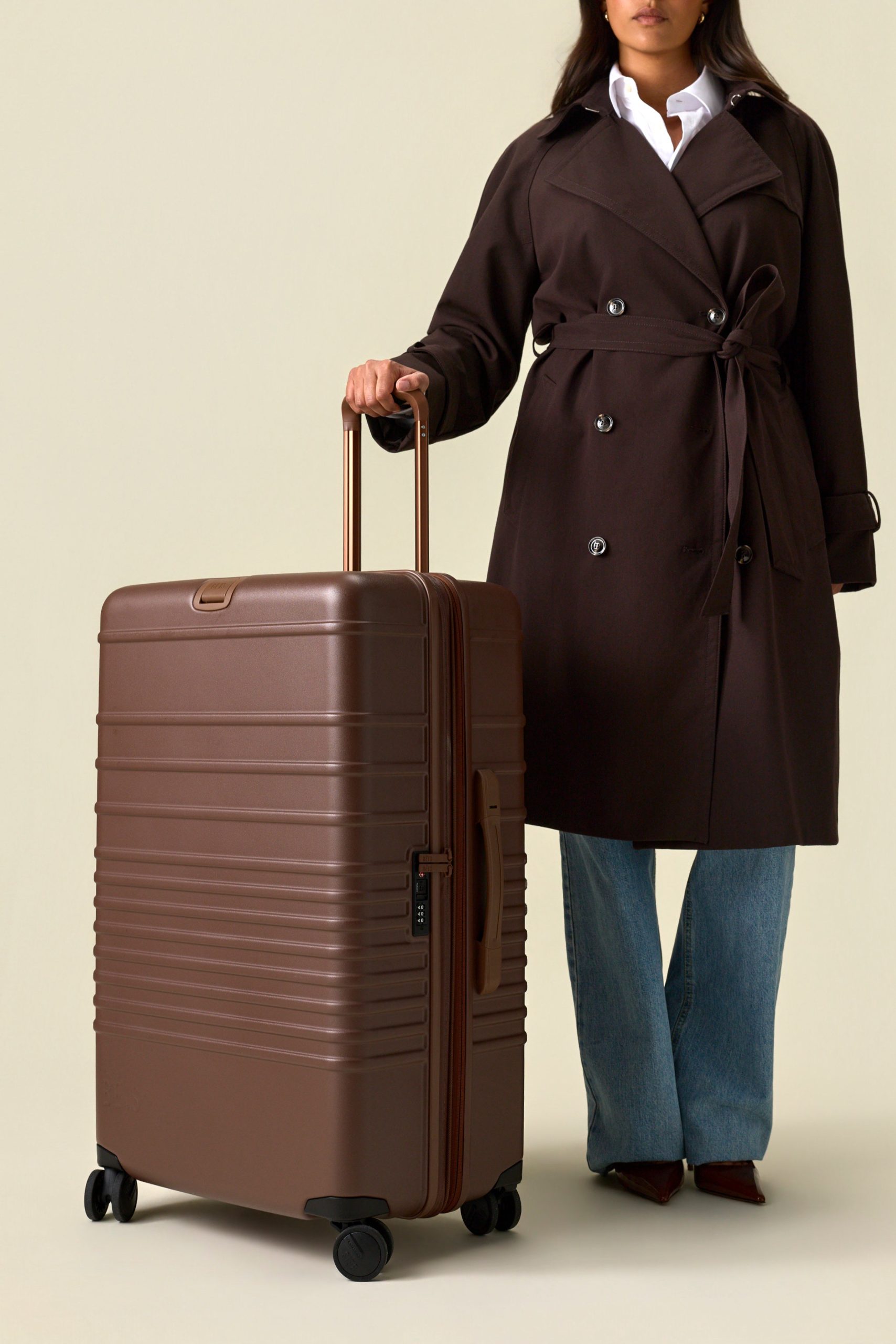 The Large Check-In Roller in Maple - Image 4