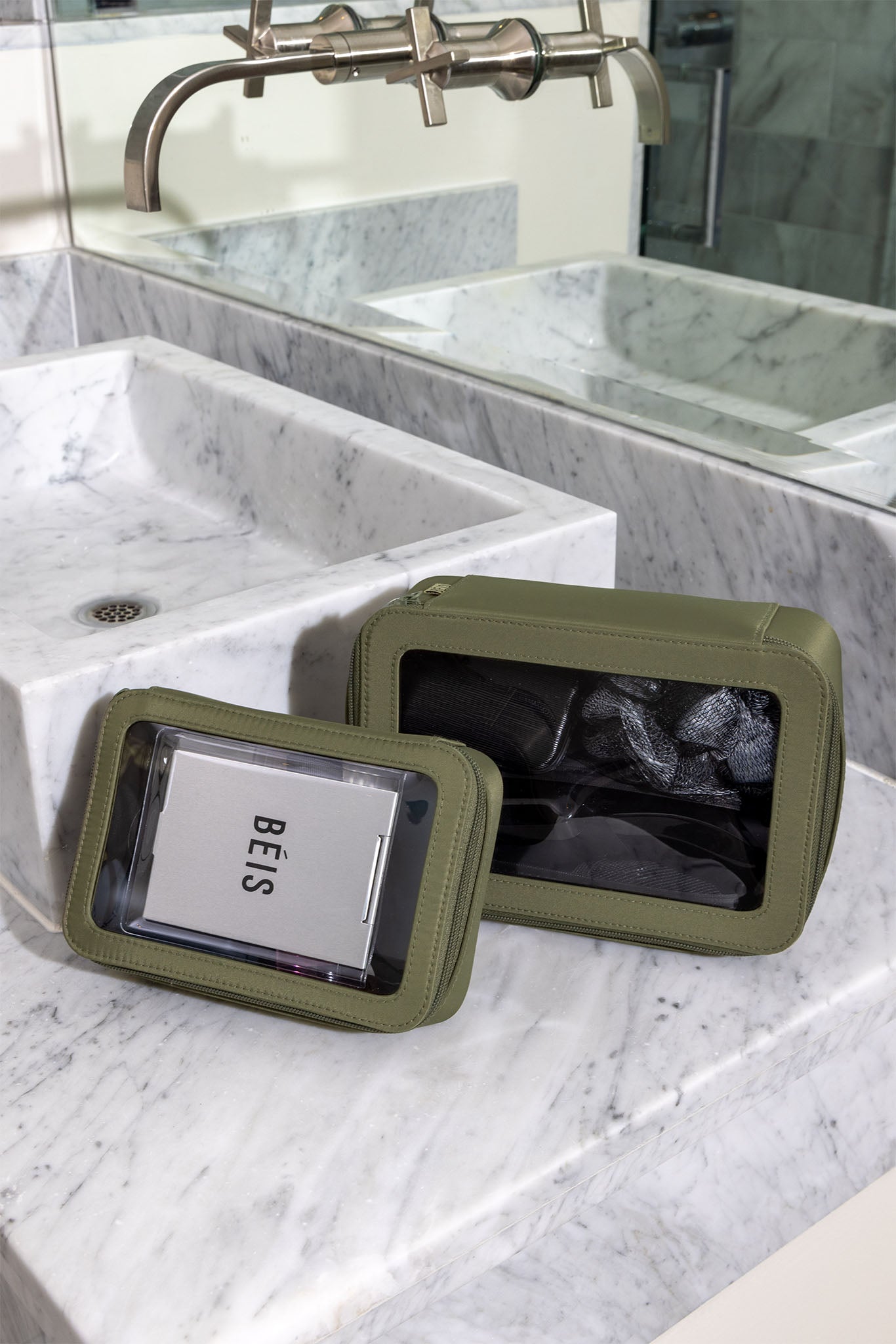 The In Flight Cosmetic Set in Olive - Image 5