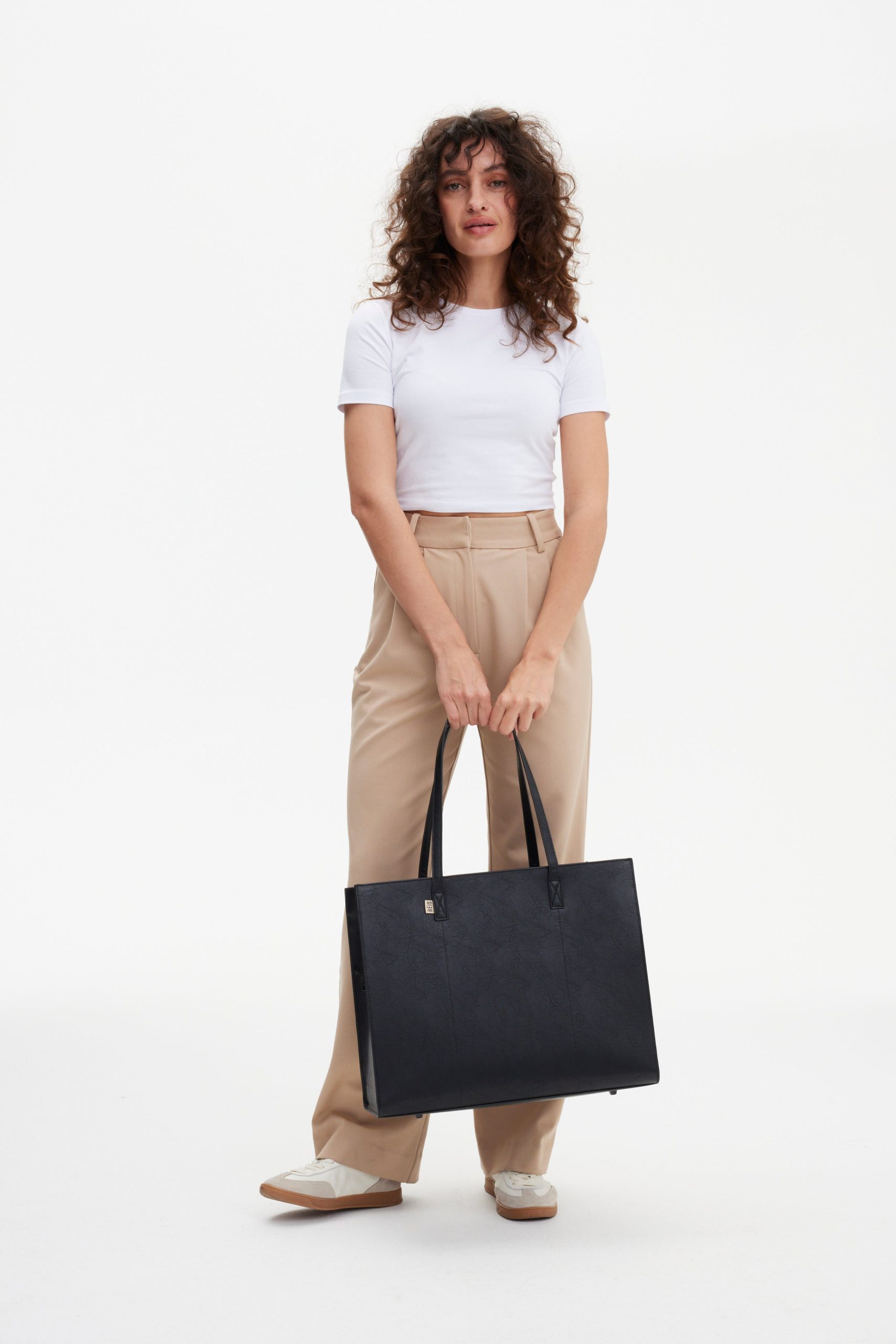 The Large Work Tote in Black - Image 4